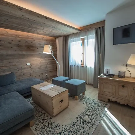 Ciasa Salares Hotel